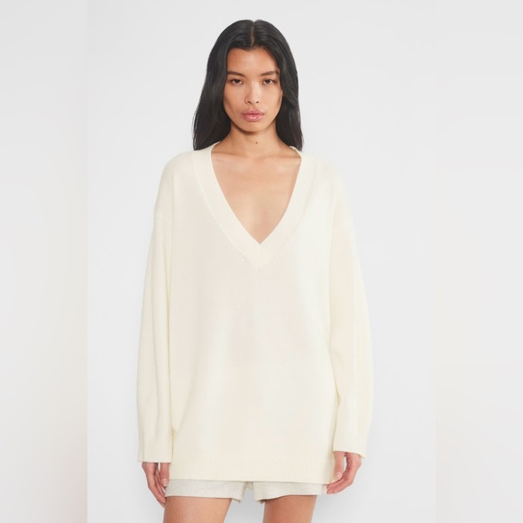 Aritzia - NOSTALGIA MERINO WOOL SWEATER - Light Birch - Picture 11 of 12